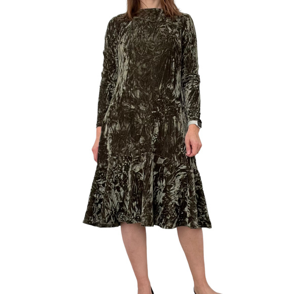 Daniella Faye Modest Green Velvet Long Sleeve Midi Dress Women Size Small - Picture 14 of 14
